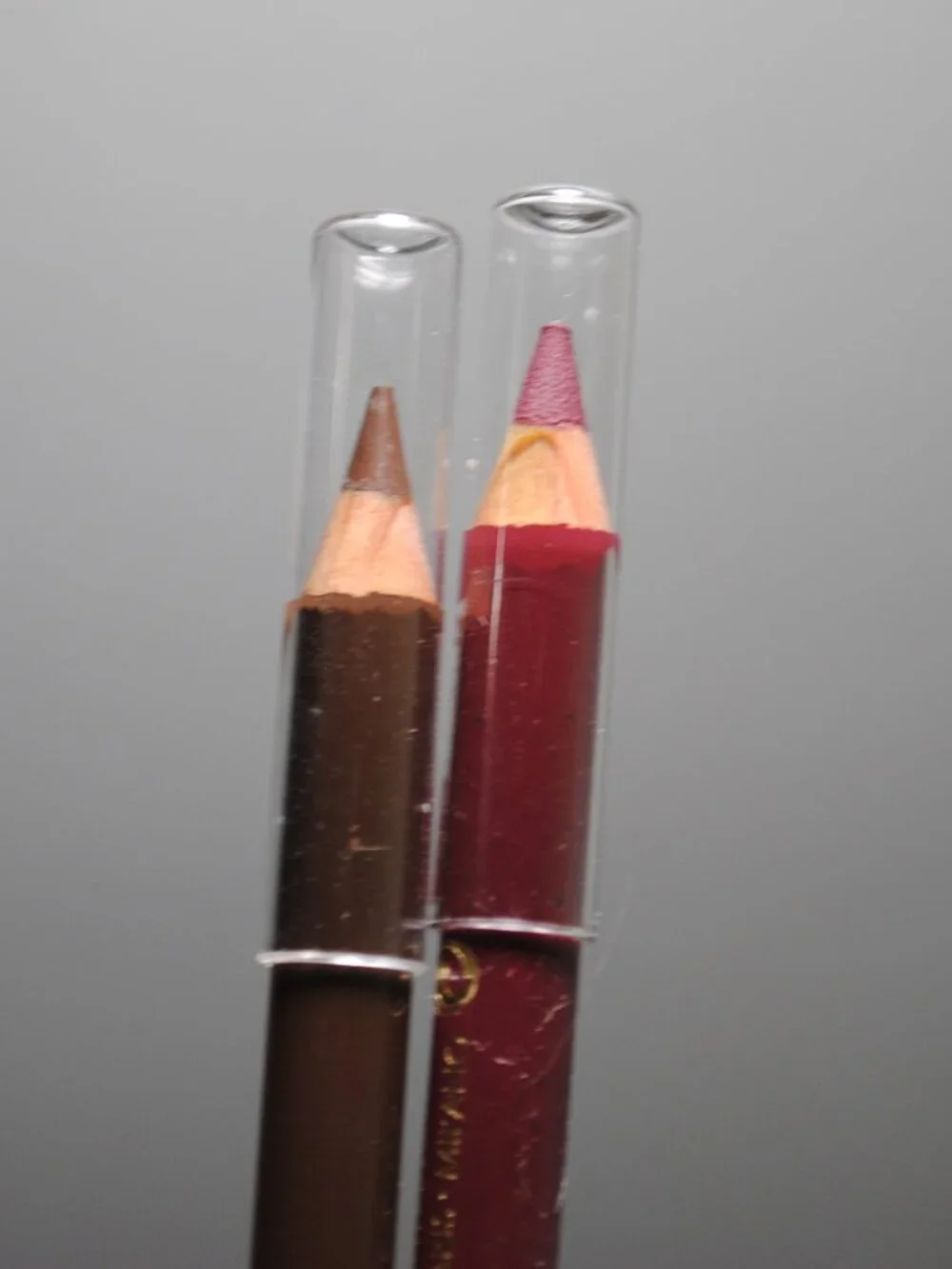 Set of 2 Vintage Estee Lauder Lip Defining Pencils 2 Wineberry & 13 Brown Velvet